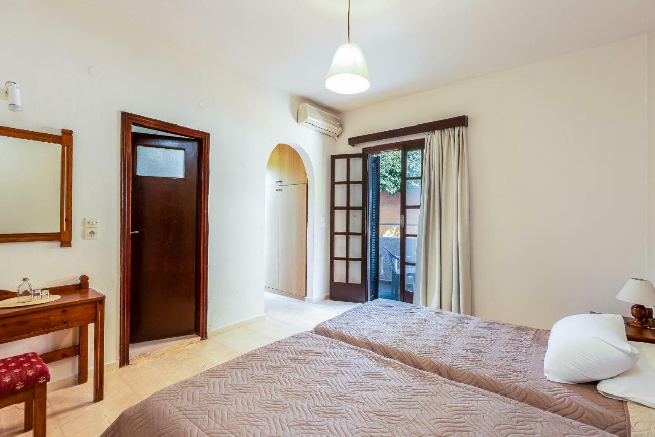 Santa Maria Studios & Apartments Plakias Esterno foto