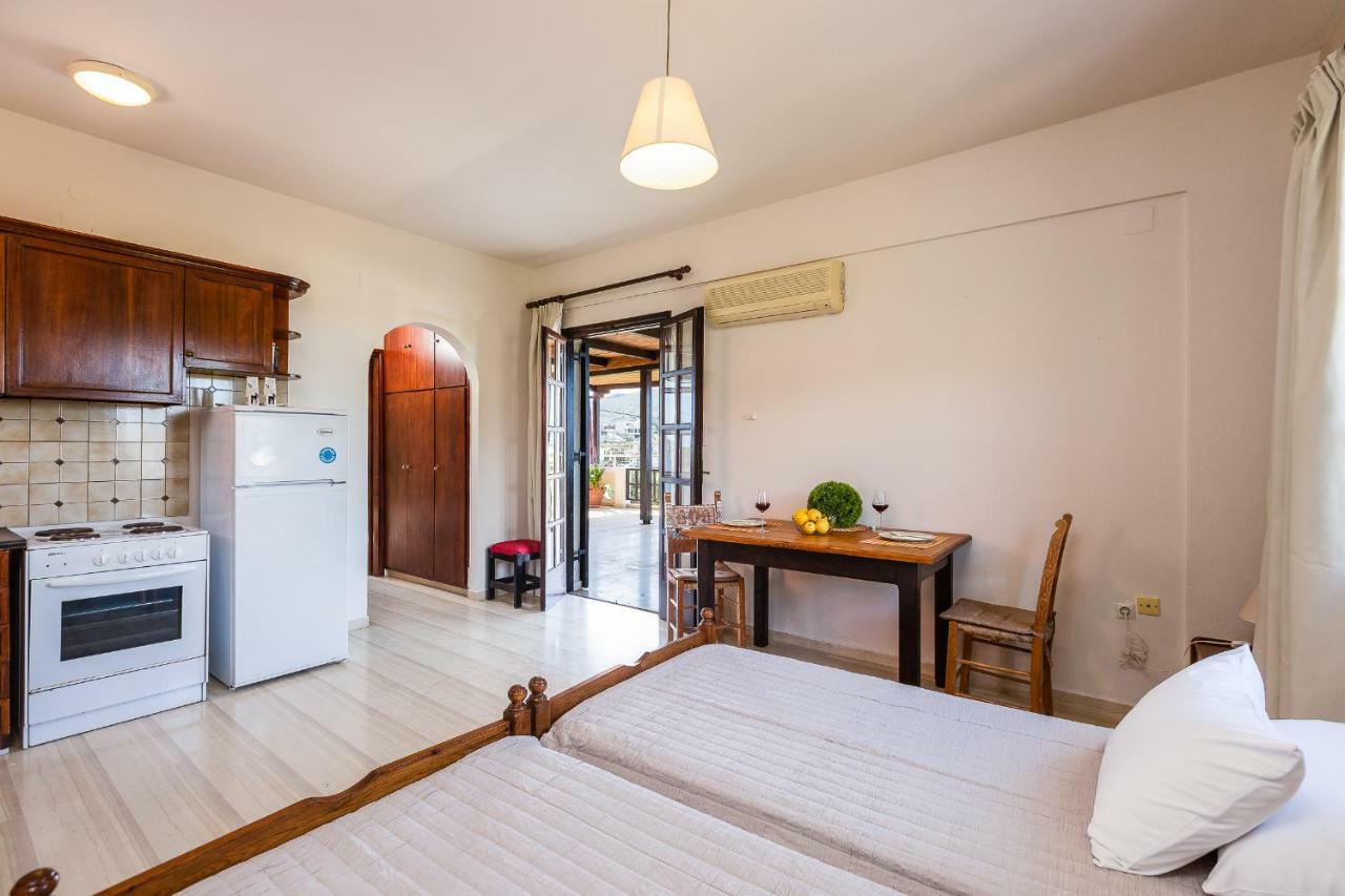 Santa Maria Studios & Apartments Plakias Esterno foto