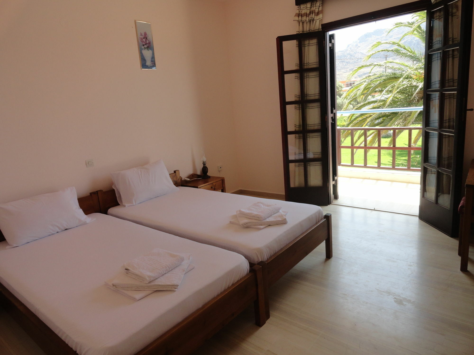 Santa Maria Studios & Apartments Plakias Esterno foto